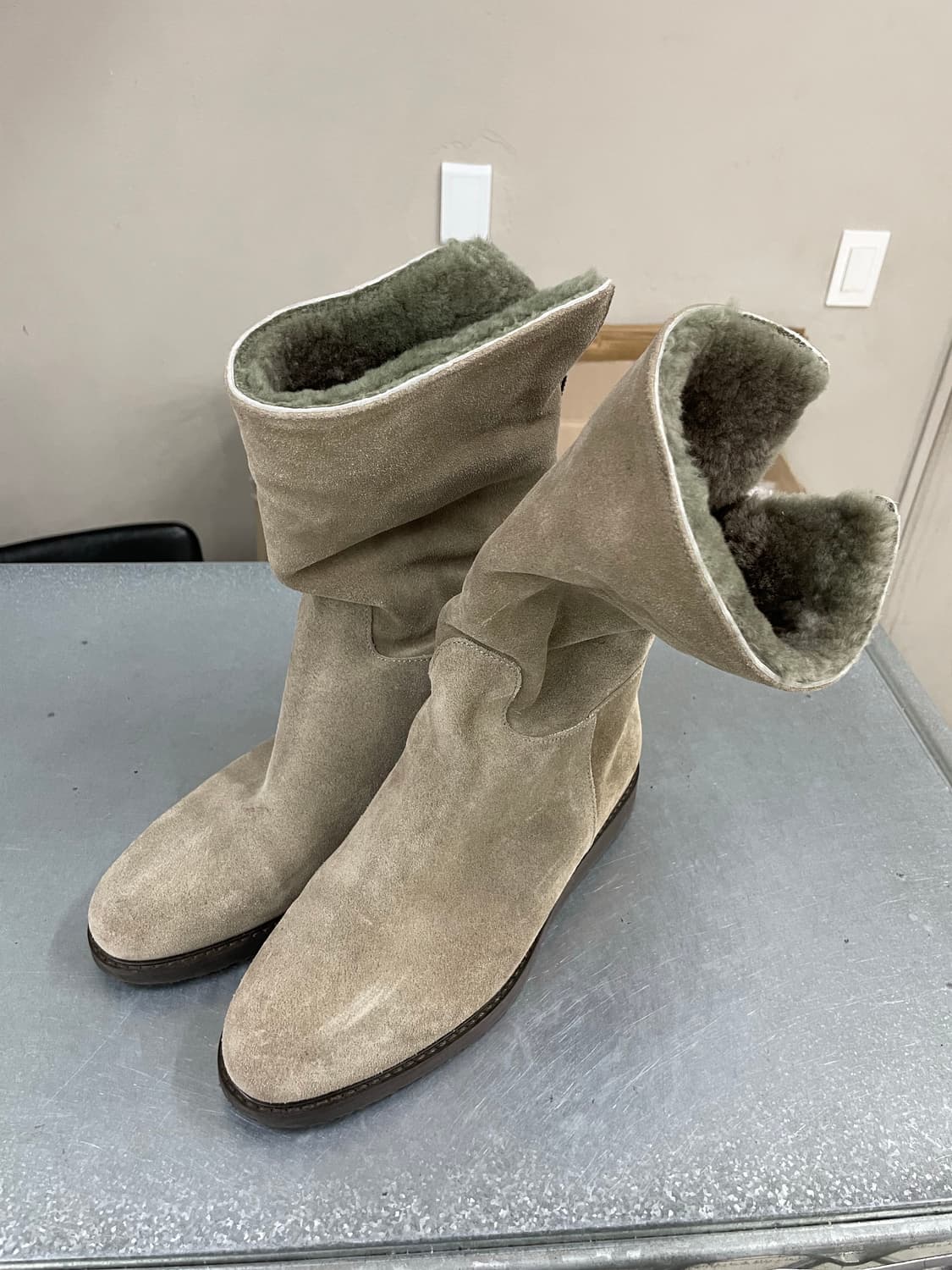 페라가모 스웨이드 롱 부츠 250 상품이미지2