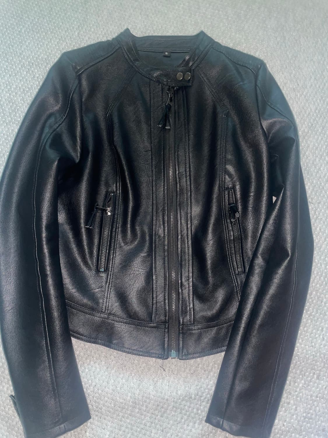 딱붙핏 레더자켓 상품이미지1