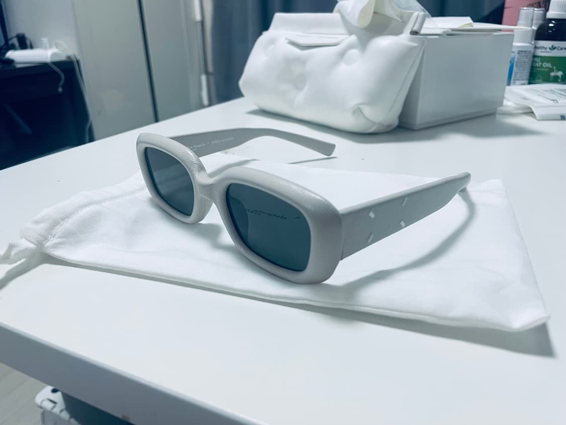 젠틀몬스터 메종마르지엘라 선글라스 레더 IVORY 상품이미지2