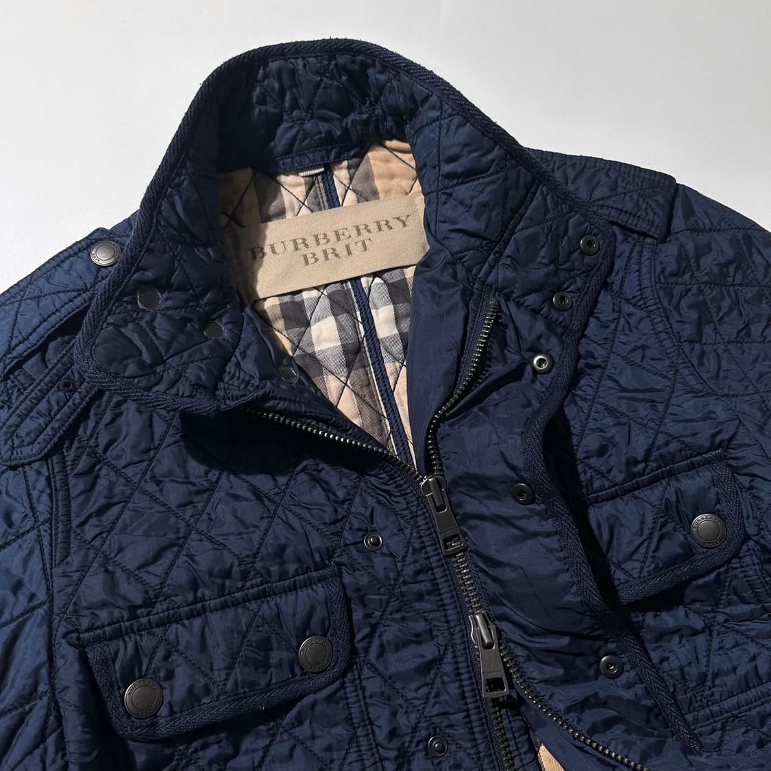 버버리 브릿 노바체크 라이닝 퀼팅 자켓 상품이미지4