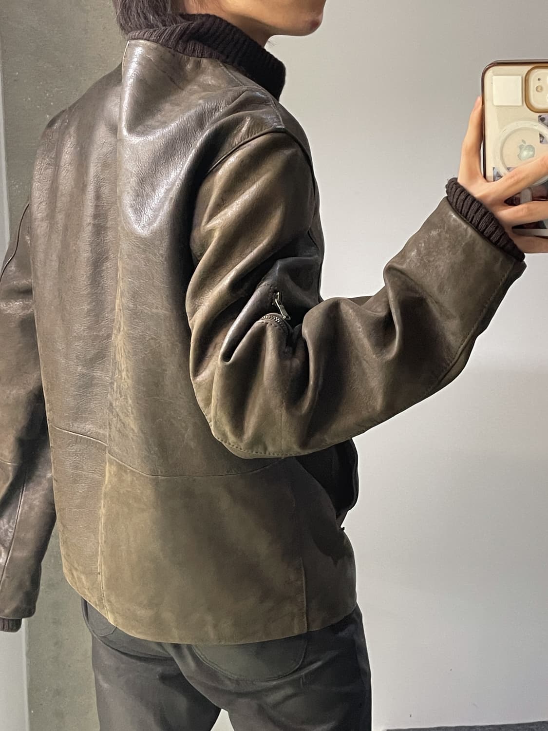 DKNY M-43 카프스킨 레더자켓 상품이미지3