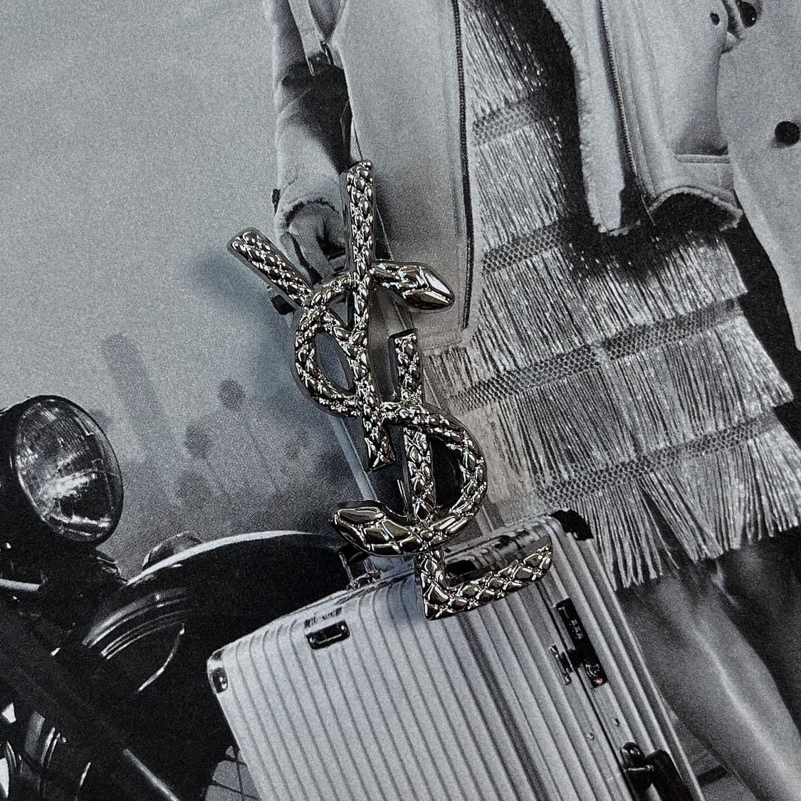 YSL 스네이크 레더 브로치 상품이미지2