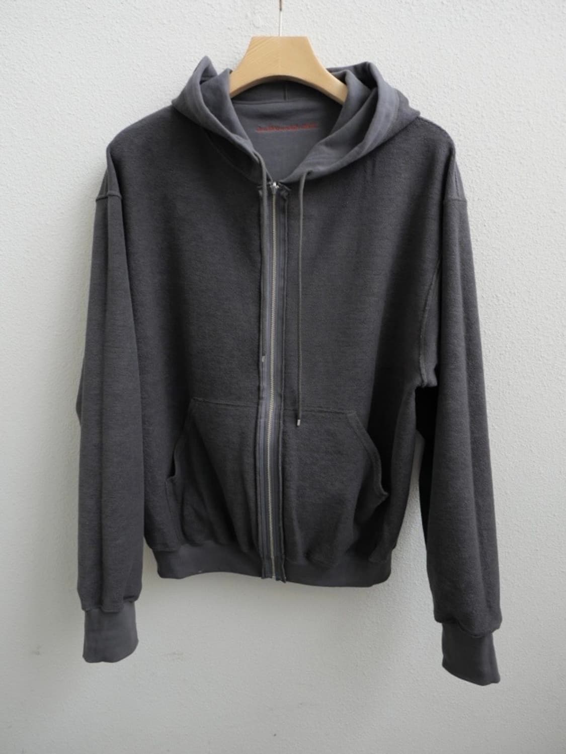 (구해요) 아벨리아 웨드워드 고샤 후드집업 색상 상관없이 구합니다 상품이미지1