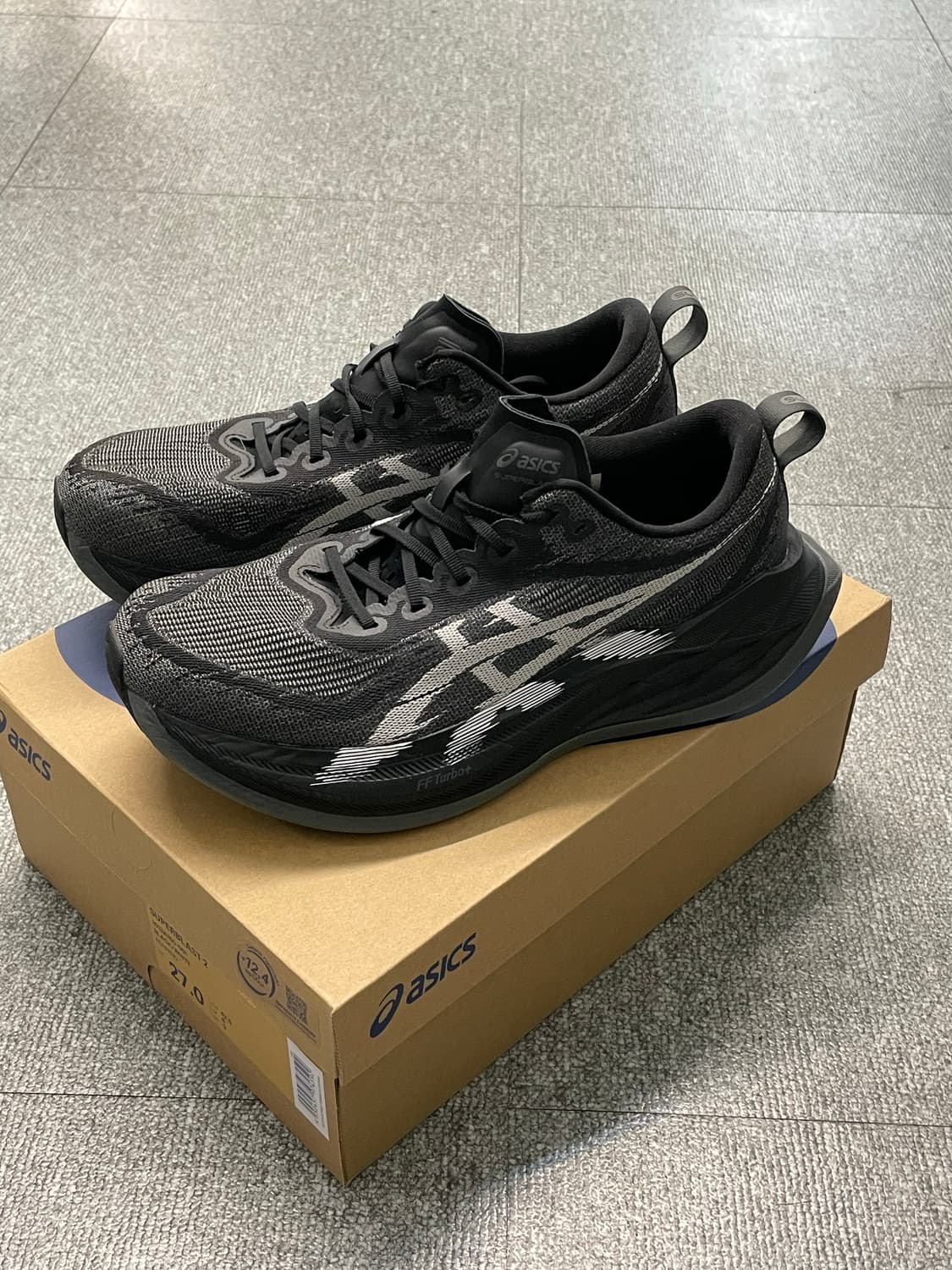 아식스 러닝화 슈퍼블라스트2 블랙 270 1회 착용 신동급 박스풀 상품이미지3