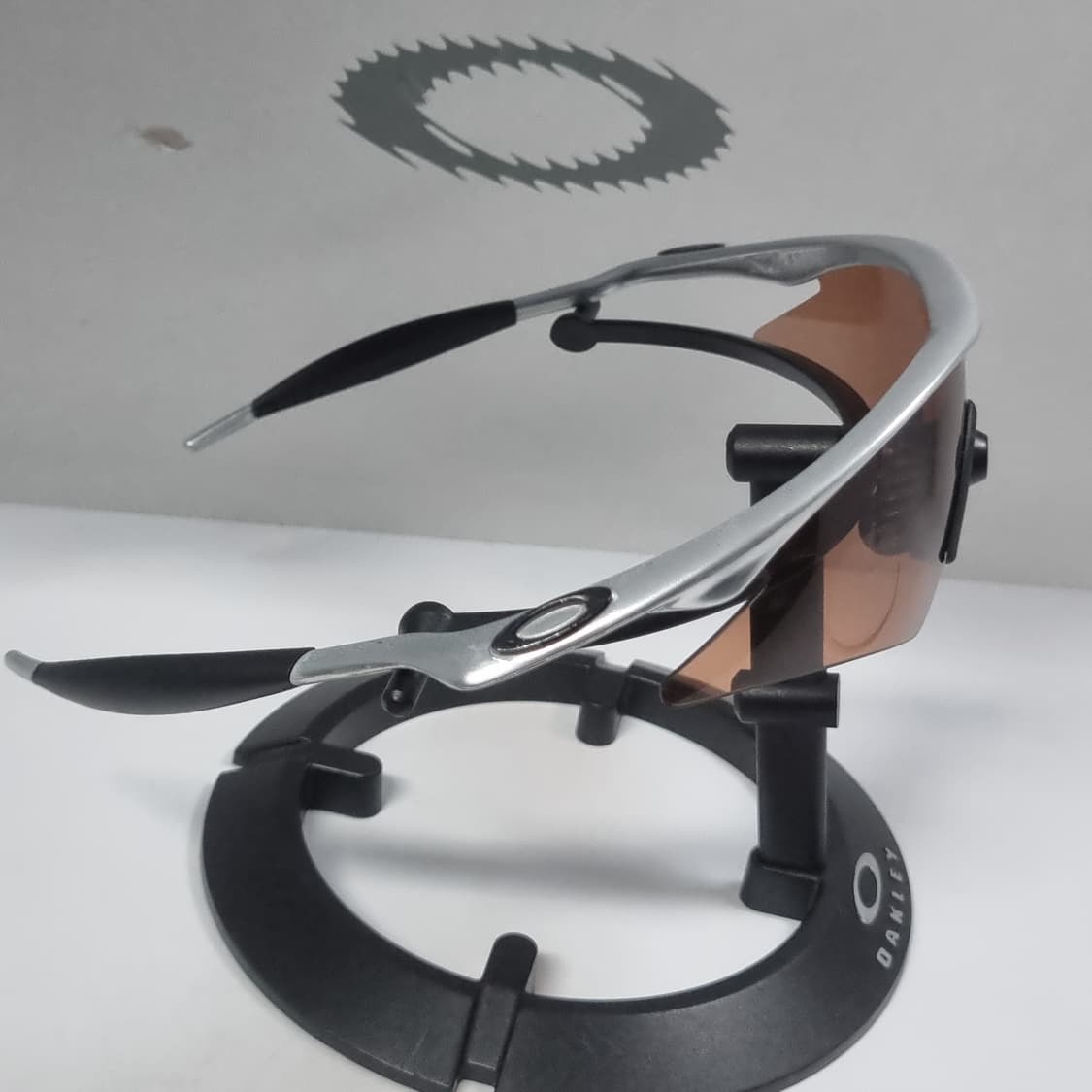 오클리 PRO 엠프레임 폴리쉬드 알루미늄 Vr28 상품이미지4