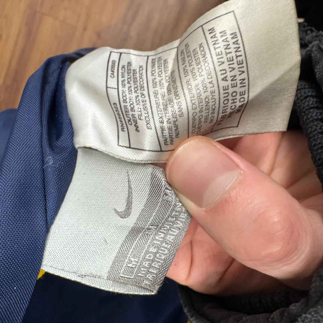 00s 나이키 올드스쿨 나일론 점퍼 옐로우 배색 라인 포인트 네이비 상품이미지5