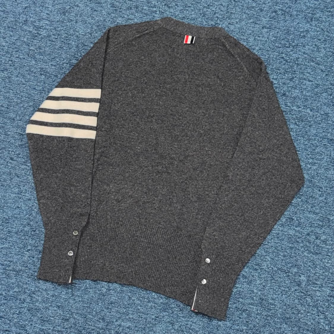 톰브라운 4 바 브이넥 가디건 상품이미지7