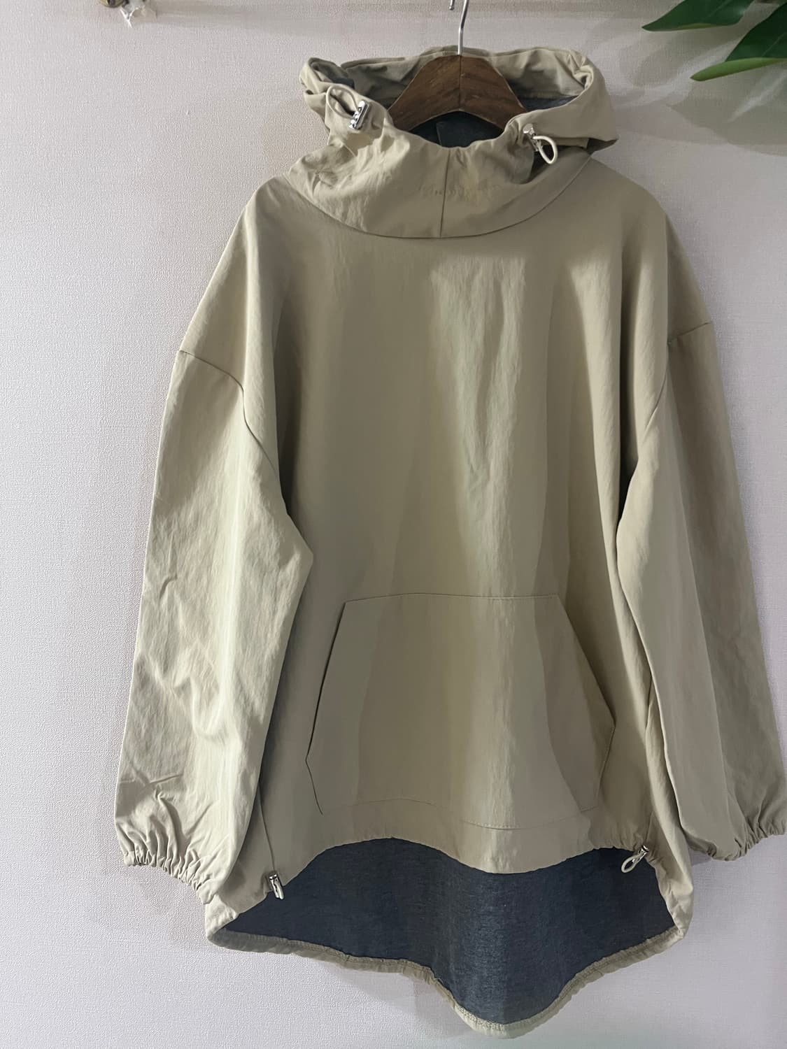 베이지스트링아노락후드 상품이미지1