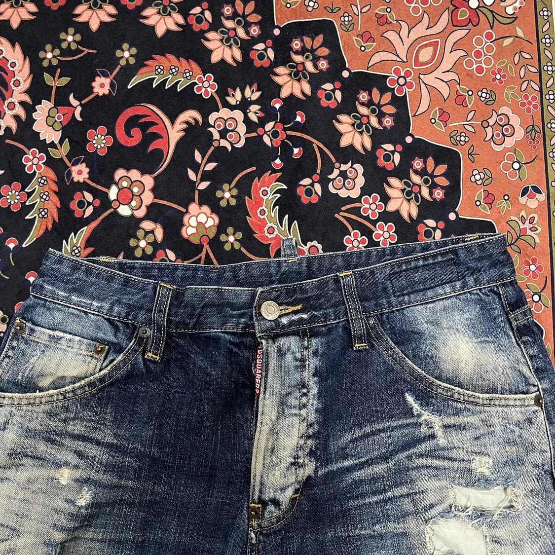 디스퀘어드2 데미지 워싱 데님 반바지 48 상품이미지2