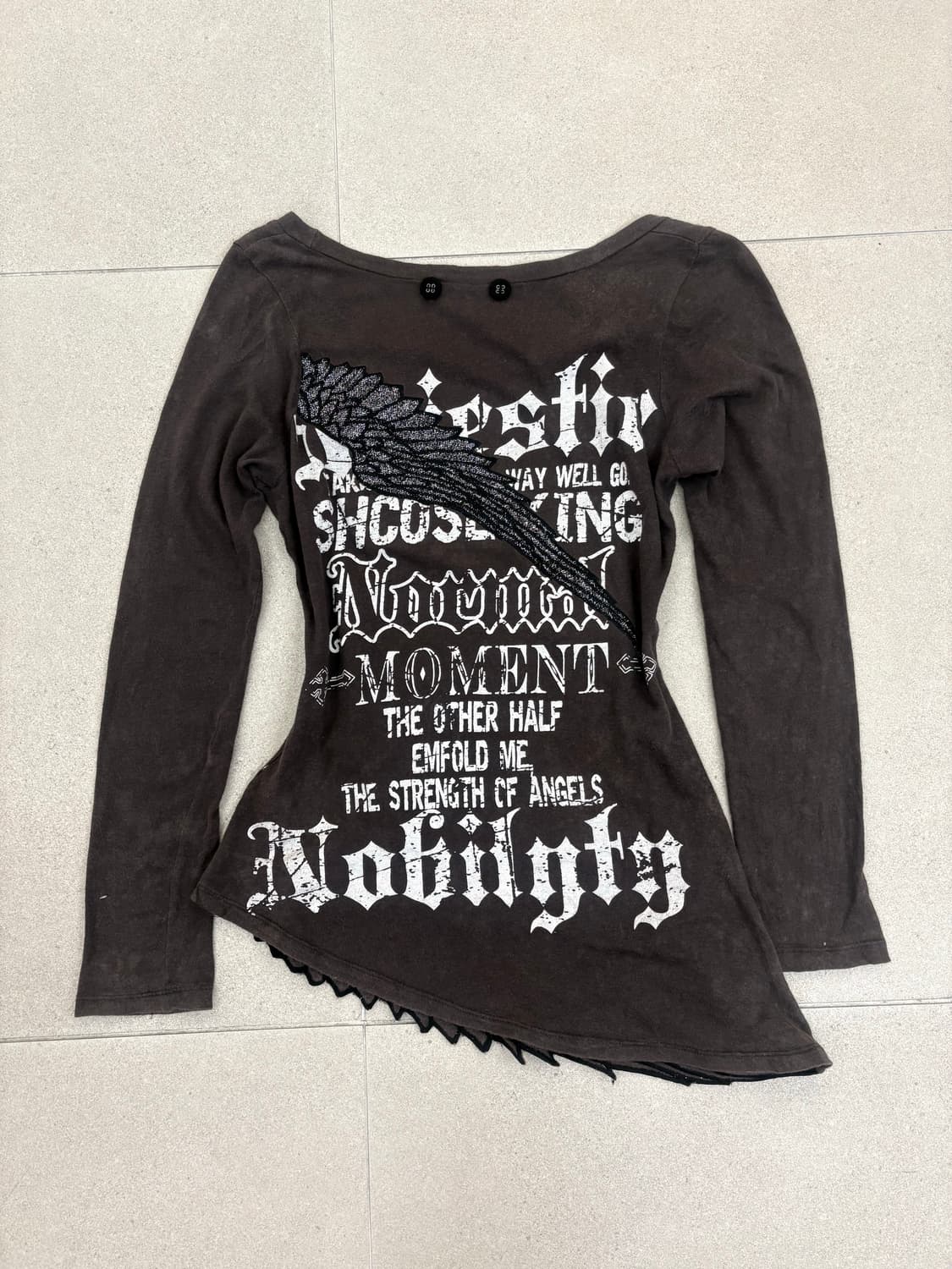 브라운 날개 큐빅 롱슬리브 상품이미지1