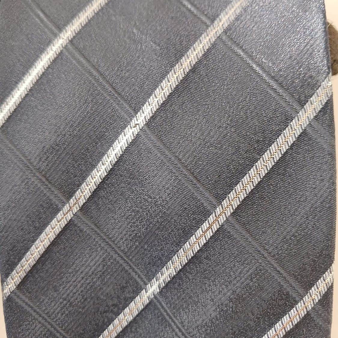 아쿠아스큐텀 실크 네이비 체크 넥타이 9cm A+등급 A19681 상품이미지10