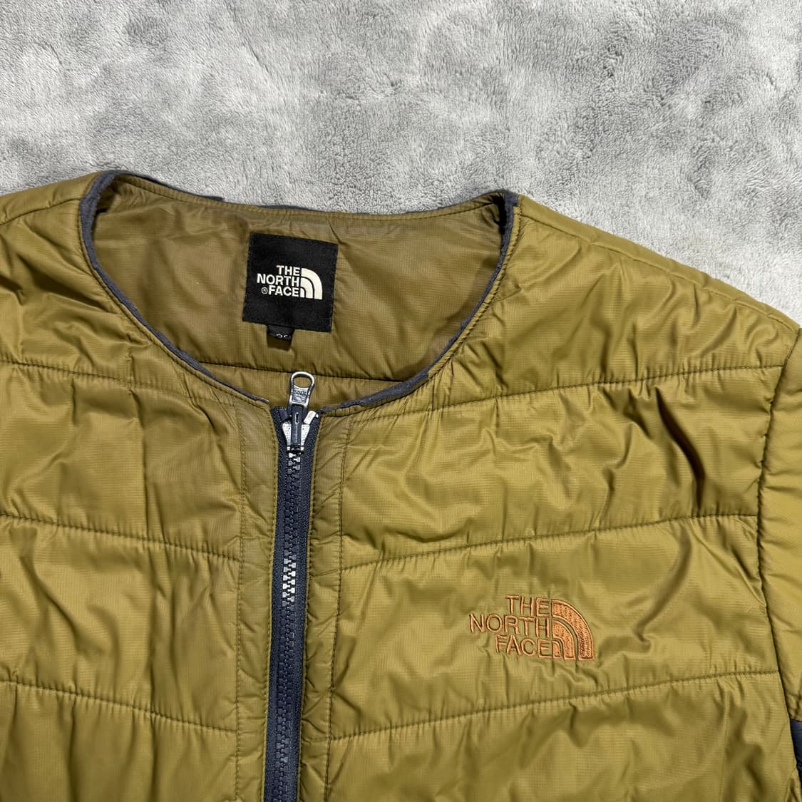 노스페이스 배색 경량패딩 상품이미지2