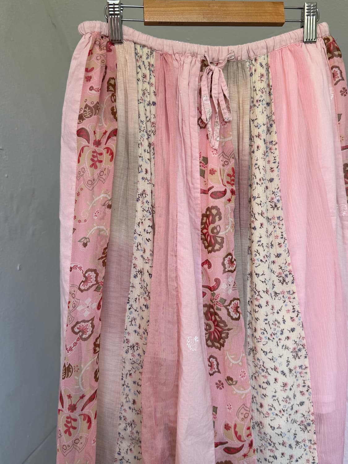 패치 프린트 플레어 미디 스커트 상품이미지2