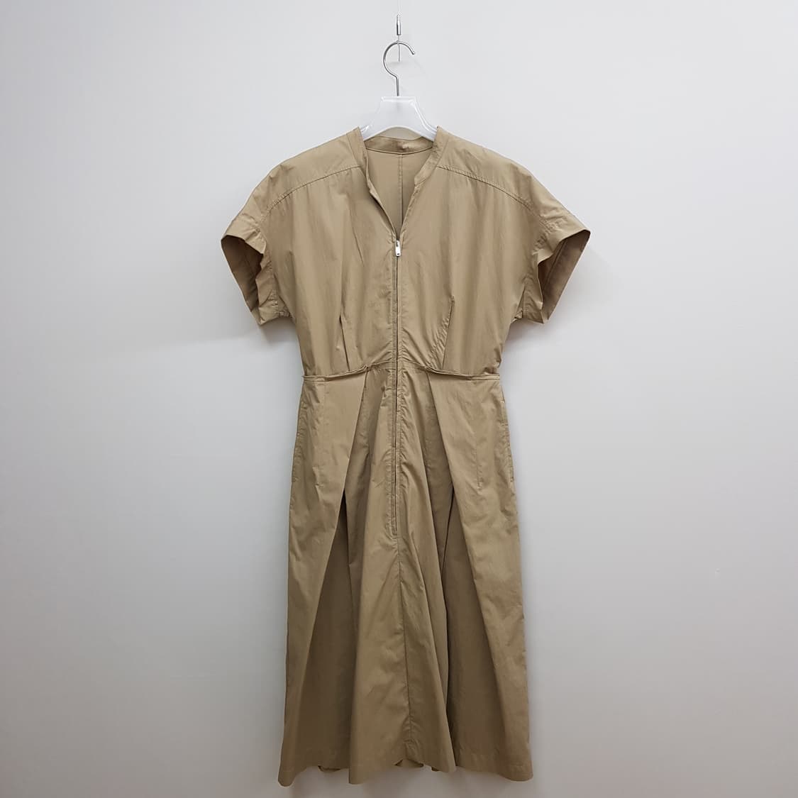 한섬 시스템 집업 플레어 원피스 82-94-160사이즈 상품이미지1