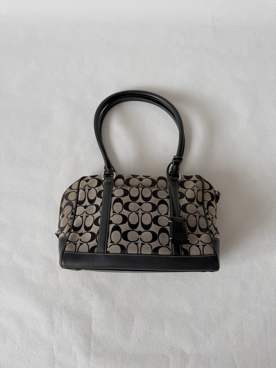 코치(COACH) 모노그램 숄더백 상품이미지1