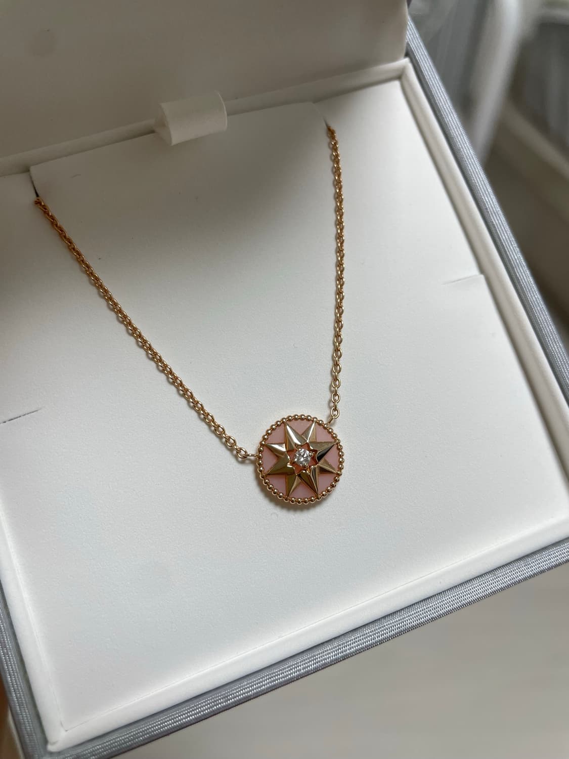 디올 로즈드방 목걸이 (핑크오팔) 상품이미지2