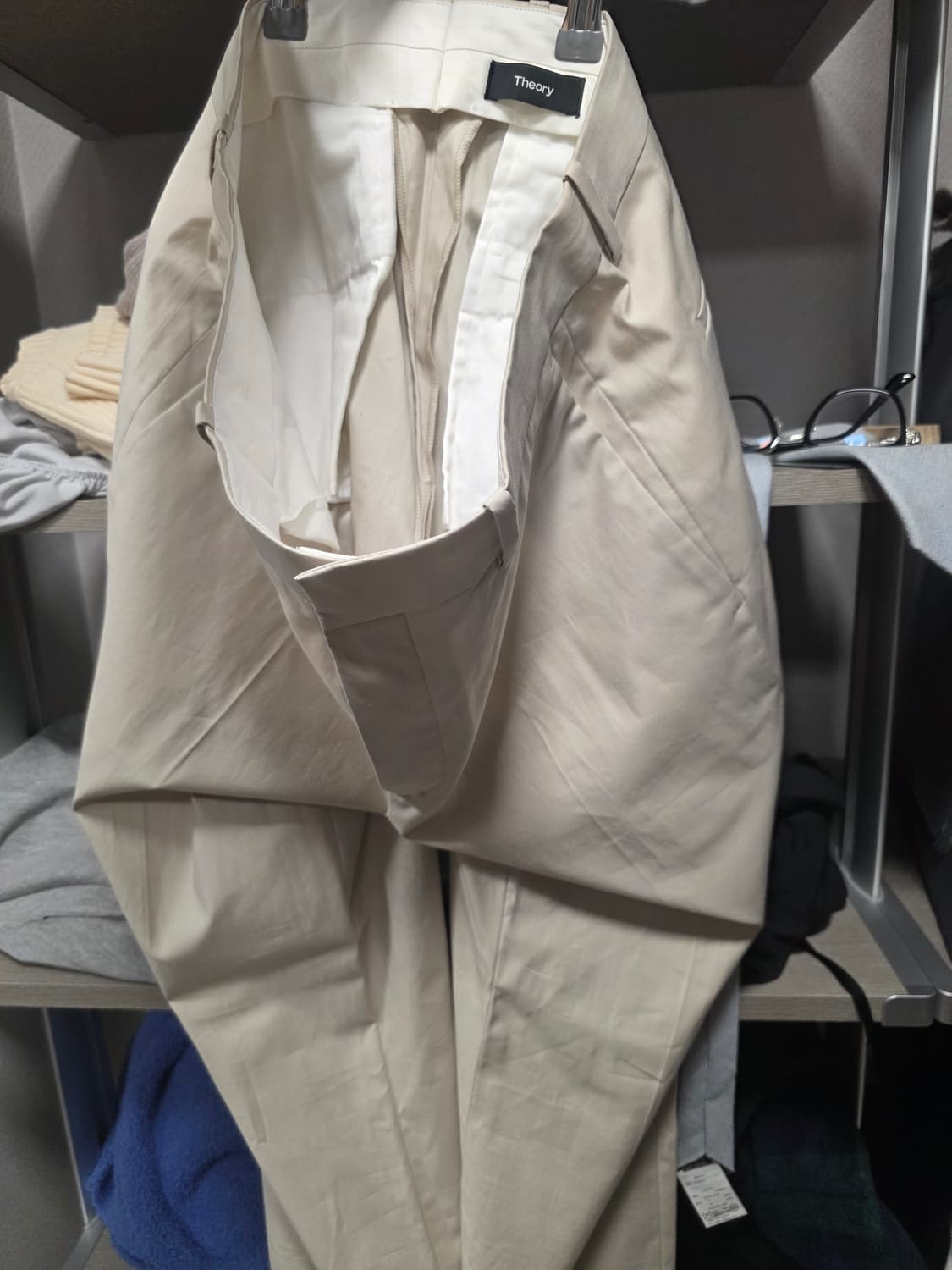 띠어리 제이크 새틴 바지 32 새상품 상품이미지1