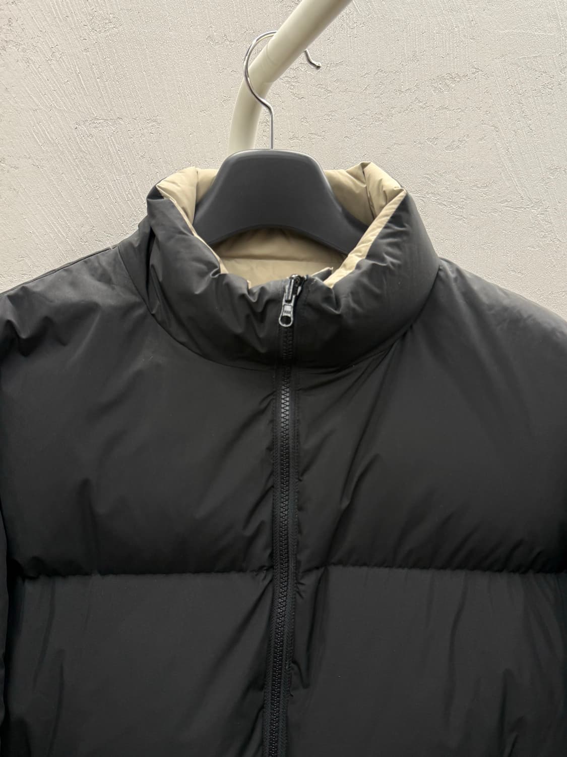 MMGL 엠엠지엘 리버시블 숏패딩 블랙 베이지 3 상품이미지3