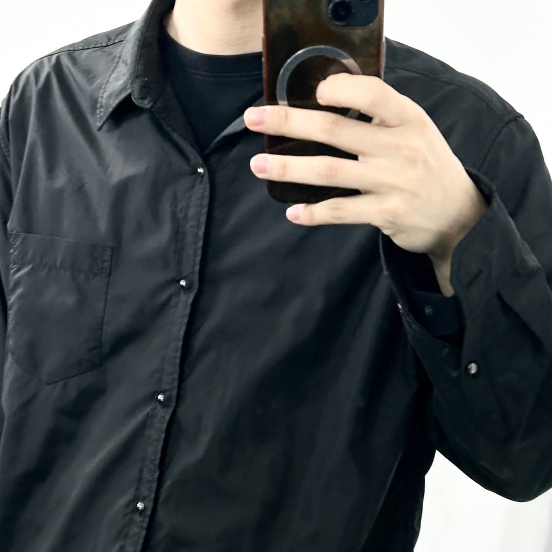 루이비통 블랙 나일론 셔츠 상품이미지3