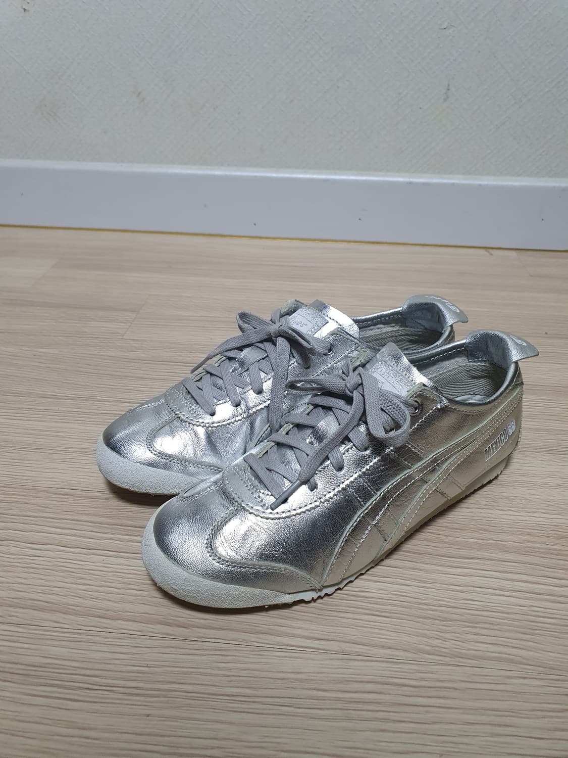 오니츠카타이거 멕시코66 실버 오프 화이트 240 상품이미지5