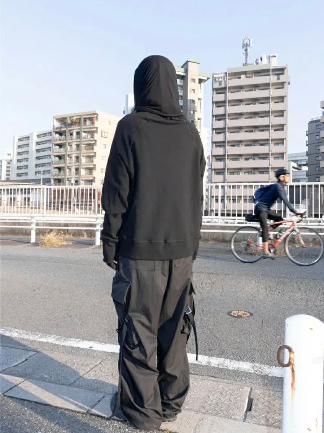 우화 STRAP WIDE CARGO PT카고 팬츠 바지 블랙 상품이미지3