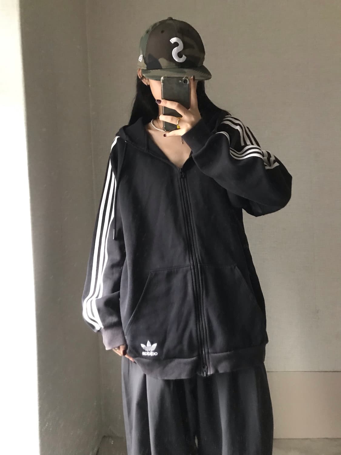 아디다스 블랙 오버핏 후드집업 상품이미지5