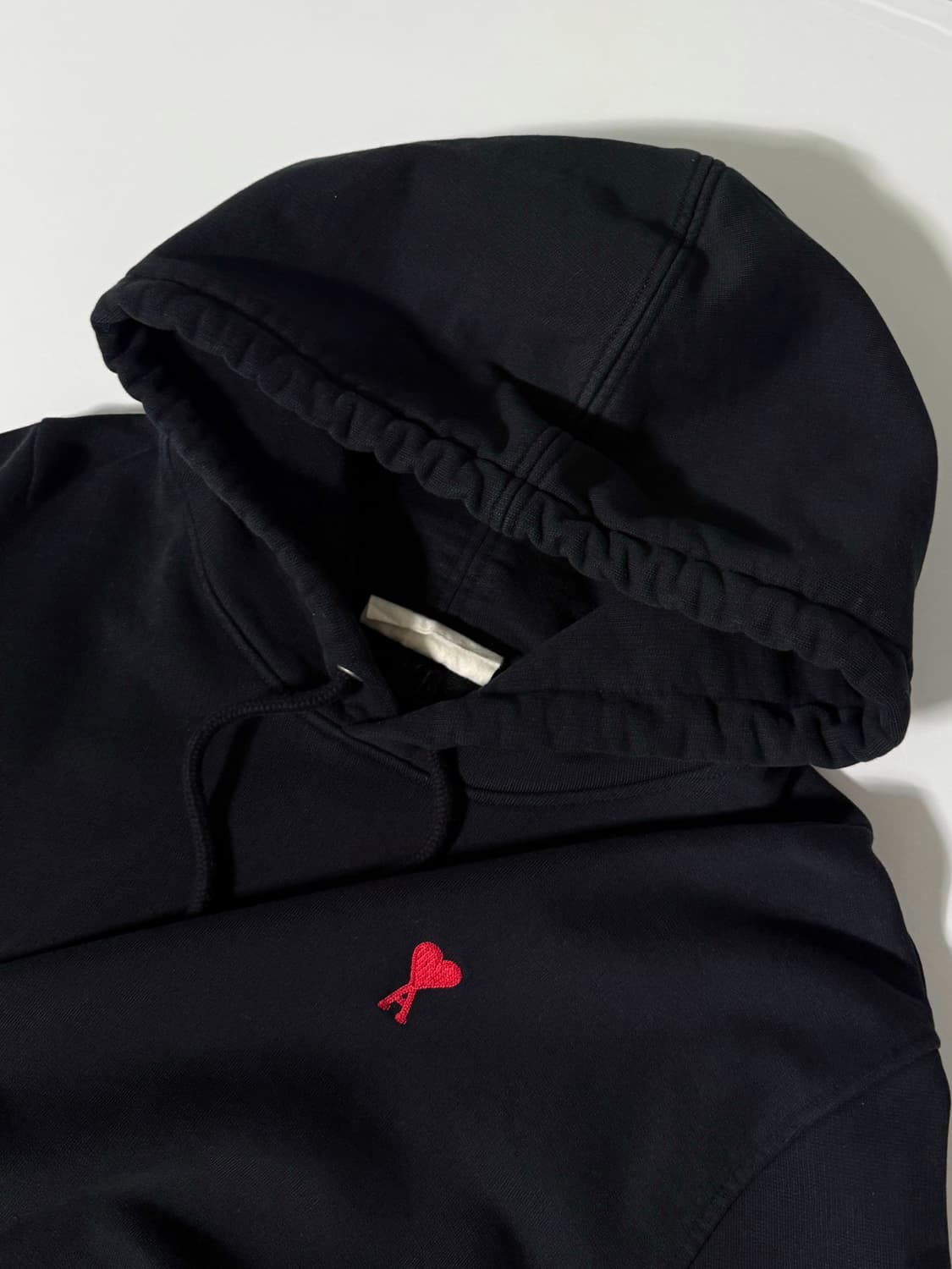 아미 루즈핏 하트로고 블랙 스웻 후드 상품이미지2