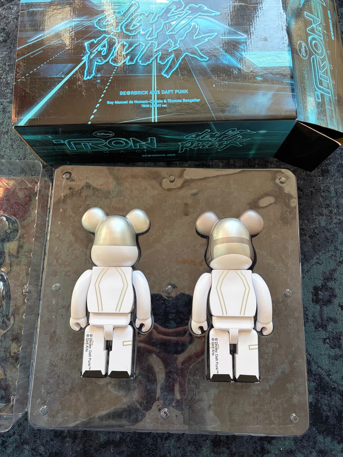 다프트펑크 트론 레거시 베어브릭 400% 메디콤토이 DAFT PUNK T 상품이미지3