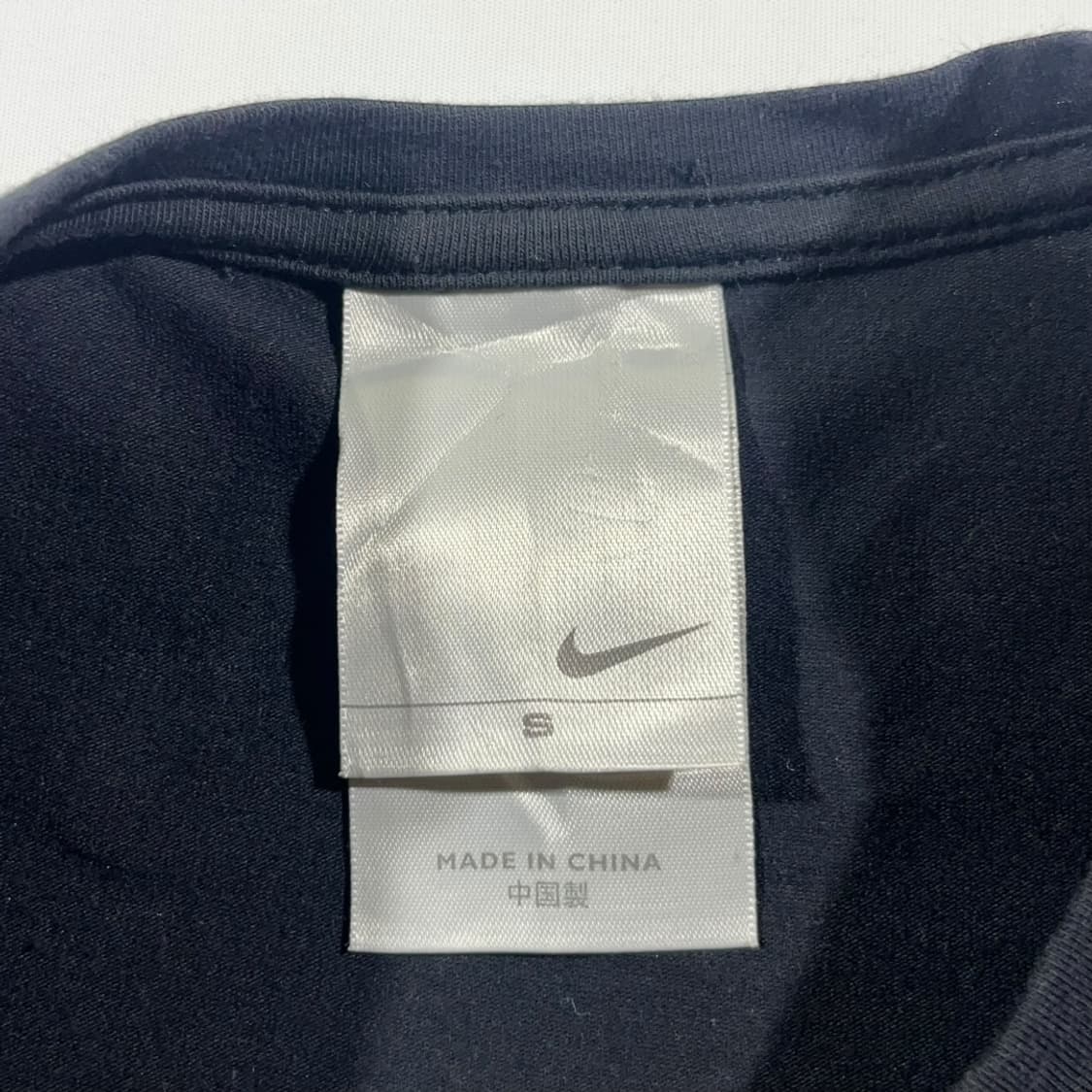 [NIKE] 나이키 그라데이션 로고 반소매 티셔츠 상품이미지4