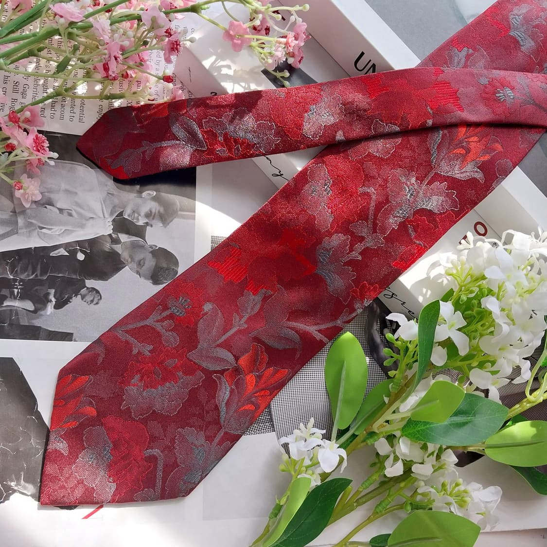 겐조 실크 와인 플라워 자카드 넥타이 8.8cm A+등급 K2301
 상품이미지3