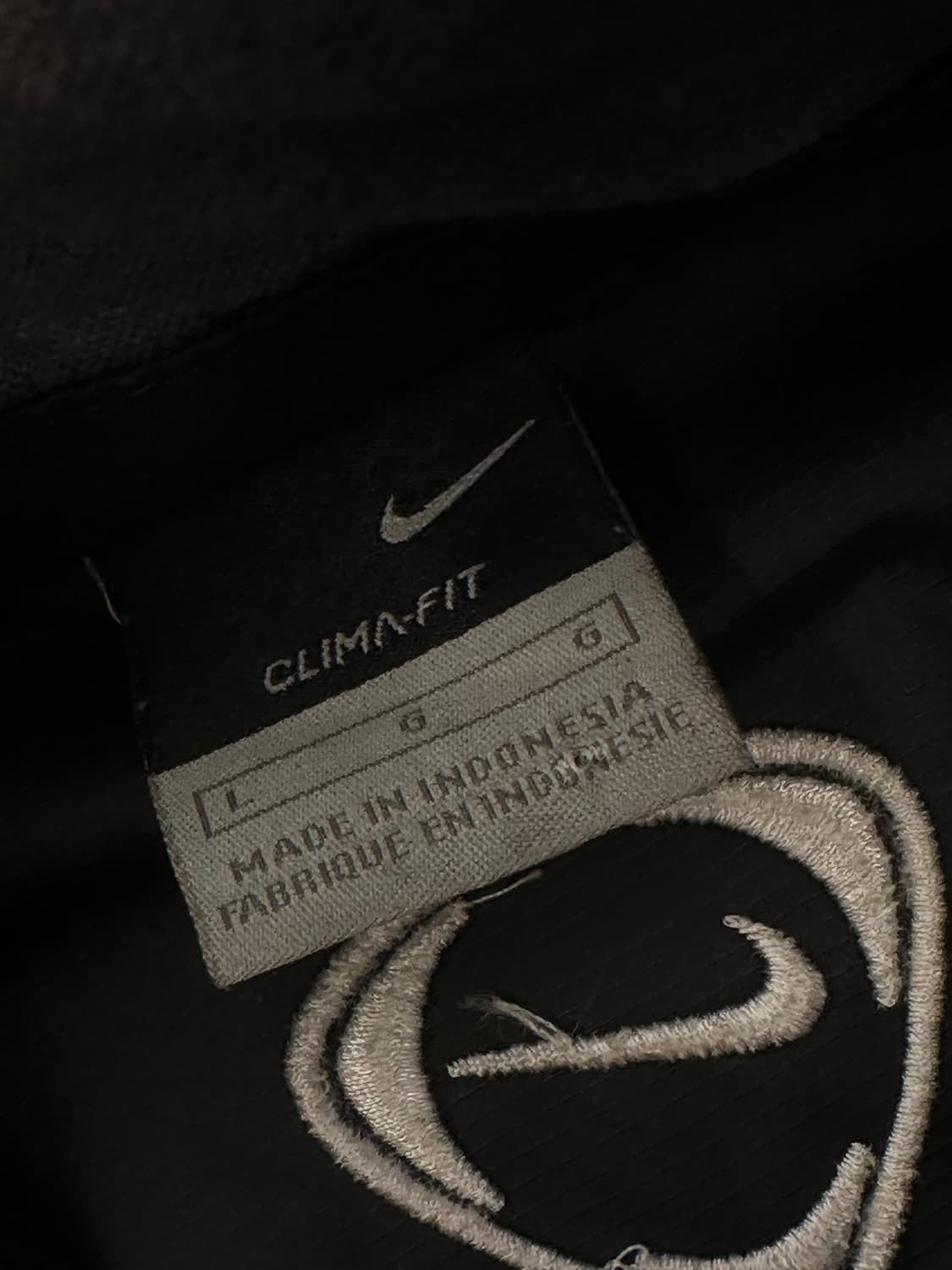 나이키 맨유 빈티지 바람막이 처분  상품이미지4