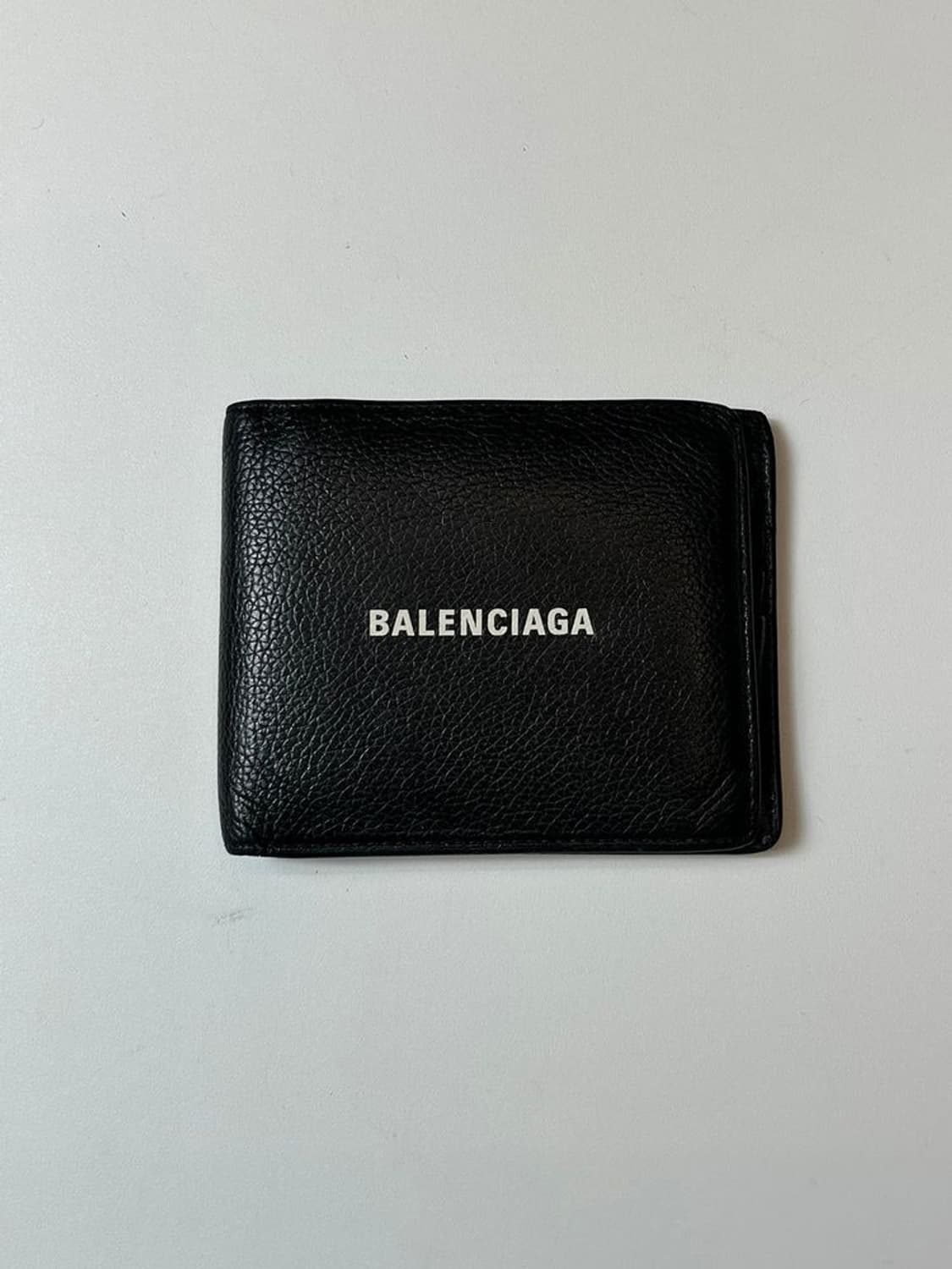 발렌시아가 캐시 스퀘어 반지갑 블랙 Q1344 상품이미지1