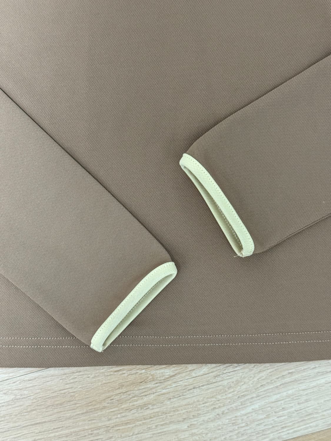 기준 유넥 롱슬리브 탑 베이지 상품이미지5