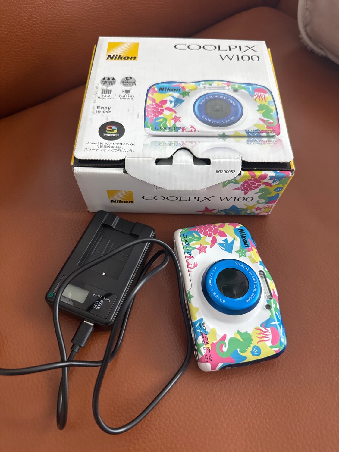 찰스엔터 빈티지 카메라 니콘 쿨픽스 w100 레어컬러 방수카메라  상품이미지1
