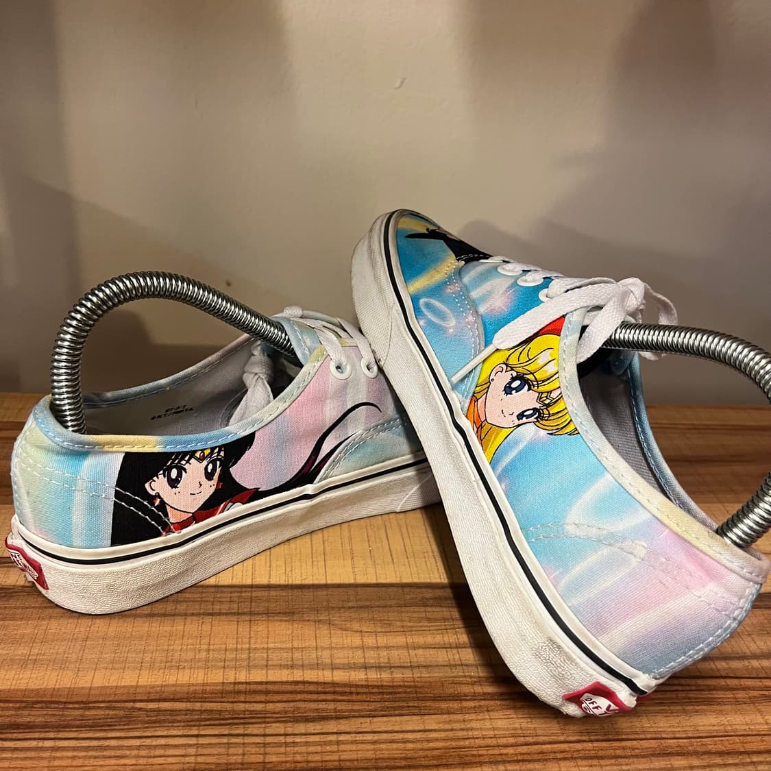 반스 세일러문 어센틱 상품이미지4