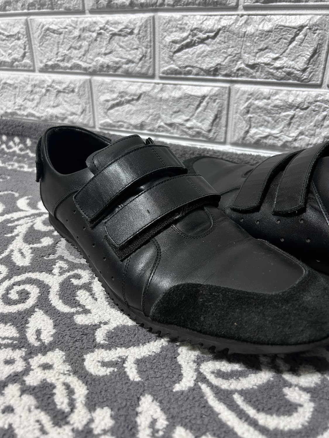 살바토레 페라가모 벨크로 스트랩 레더 스니커즈 상품이미지3