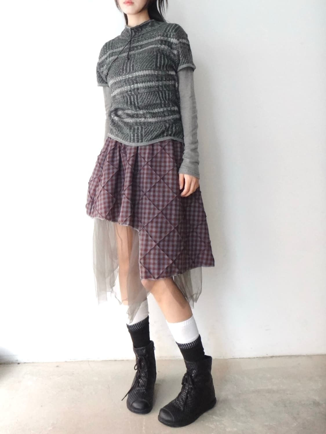 Check sha unbalanced skirt / red & grey 상품이미지5