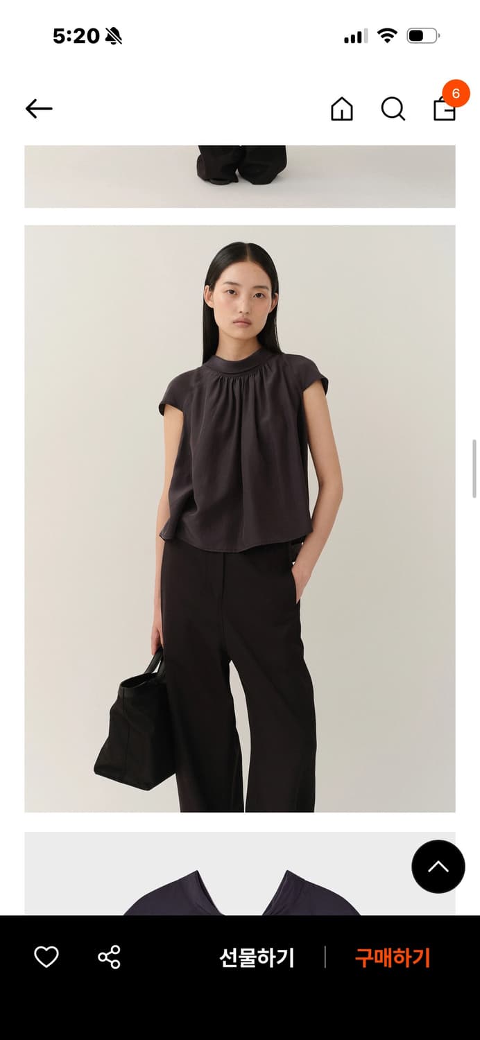 킨더살몬 Gather Blouse Dark-navy 상품이미지1