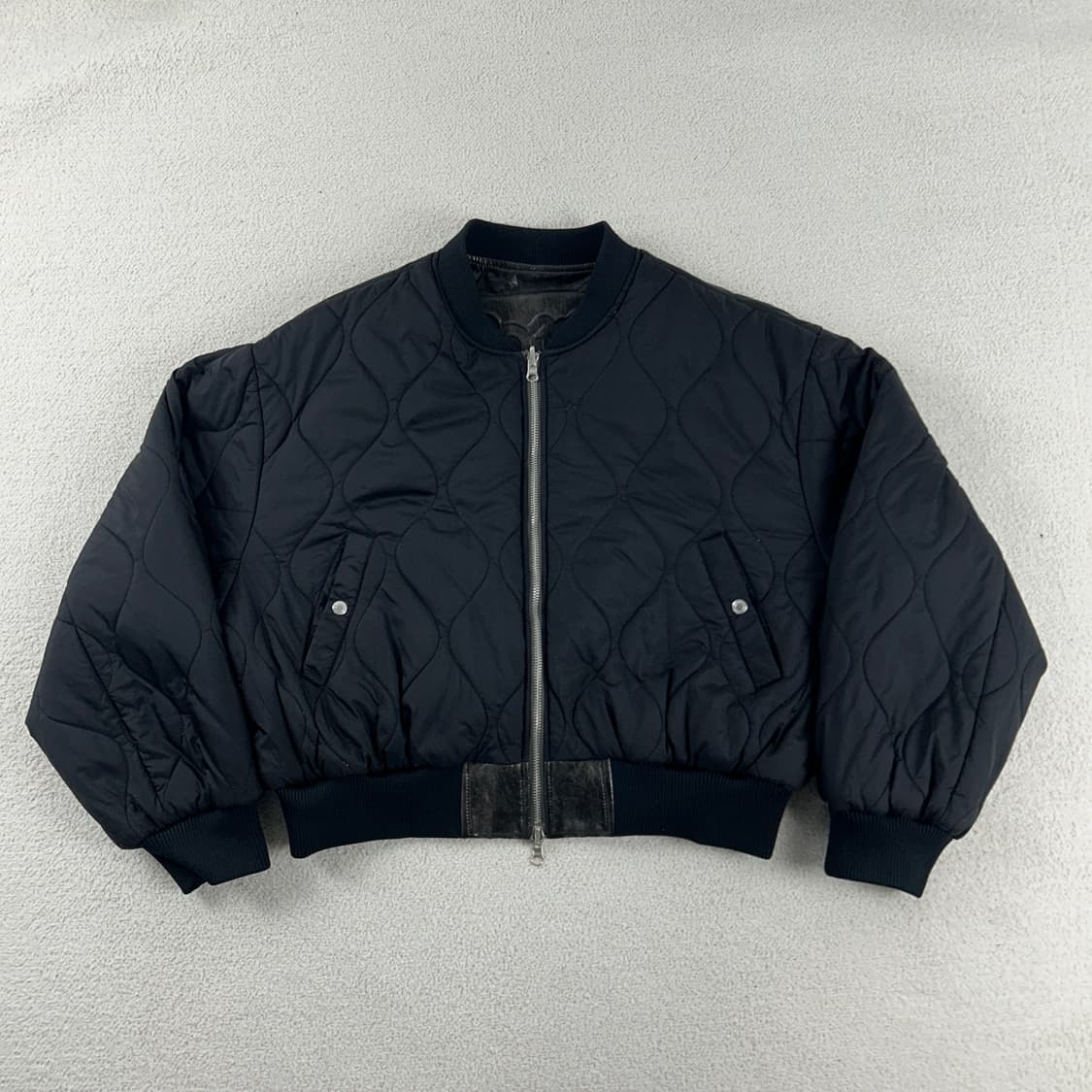 팬시클럽 빅로고 퀼팅 리버시블 엠보 점퍼 블랙 상품이미지7