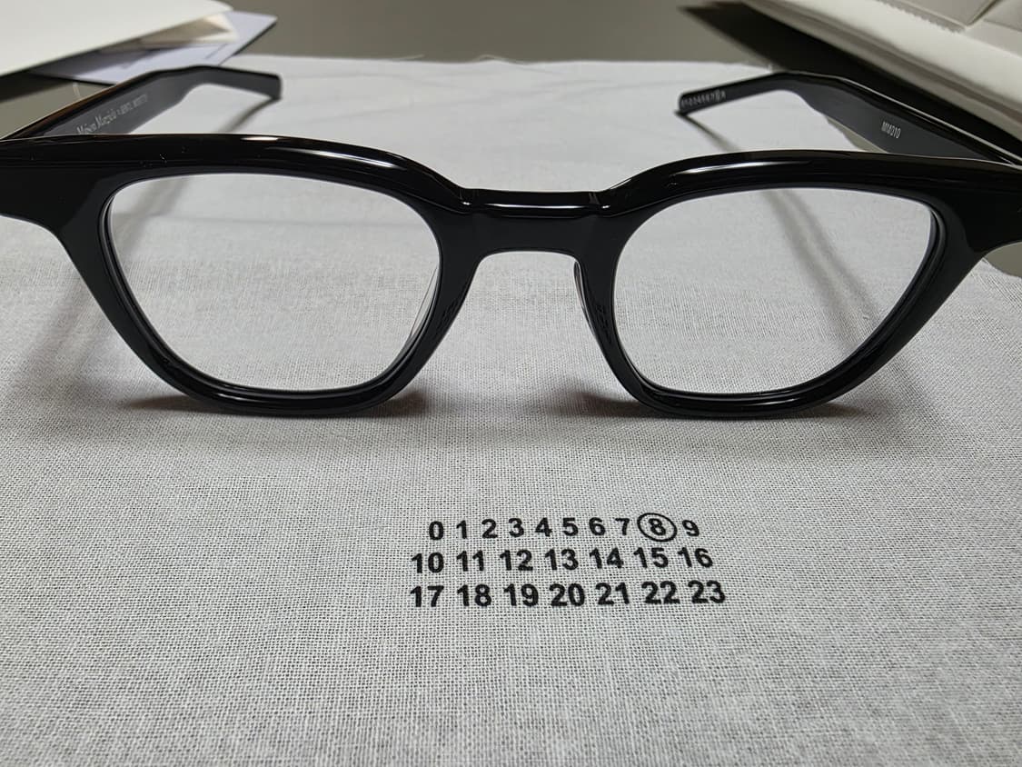 젠틀몬스터 메종 마르지엘라 MM010 블랙 상품이미지2