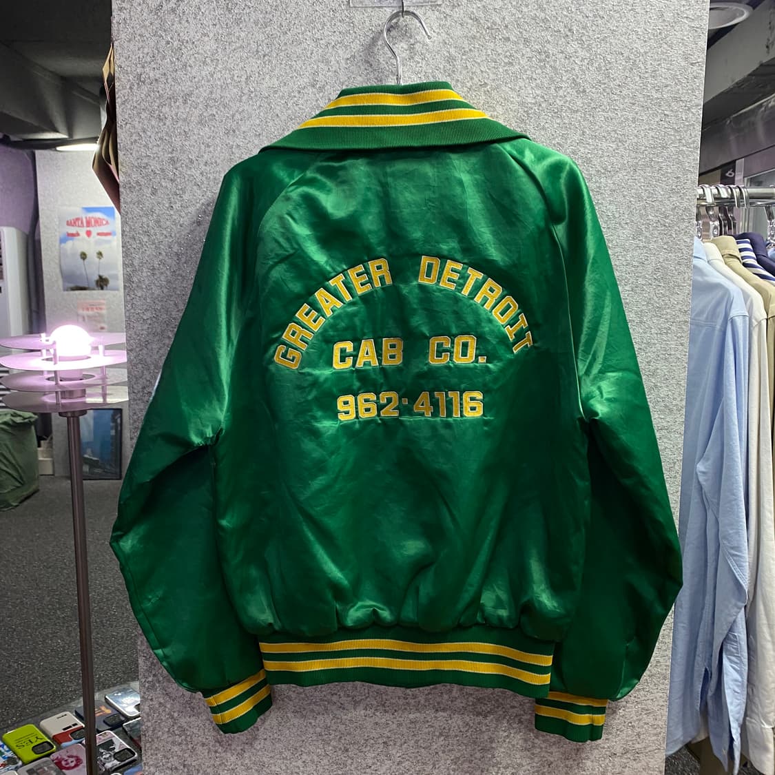 할로웨이 디트로이드 캡 새틴 바시티 자켓 B2805 상품이미지3