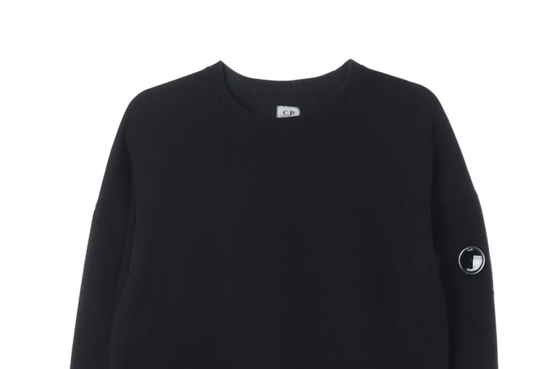 CP컴퍼니 렌즈패치 맨투맨 L 상품이미지3