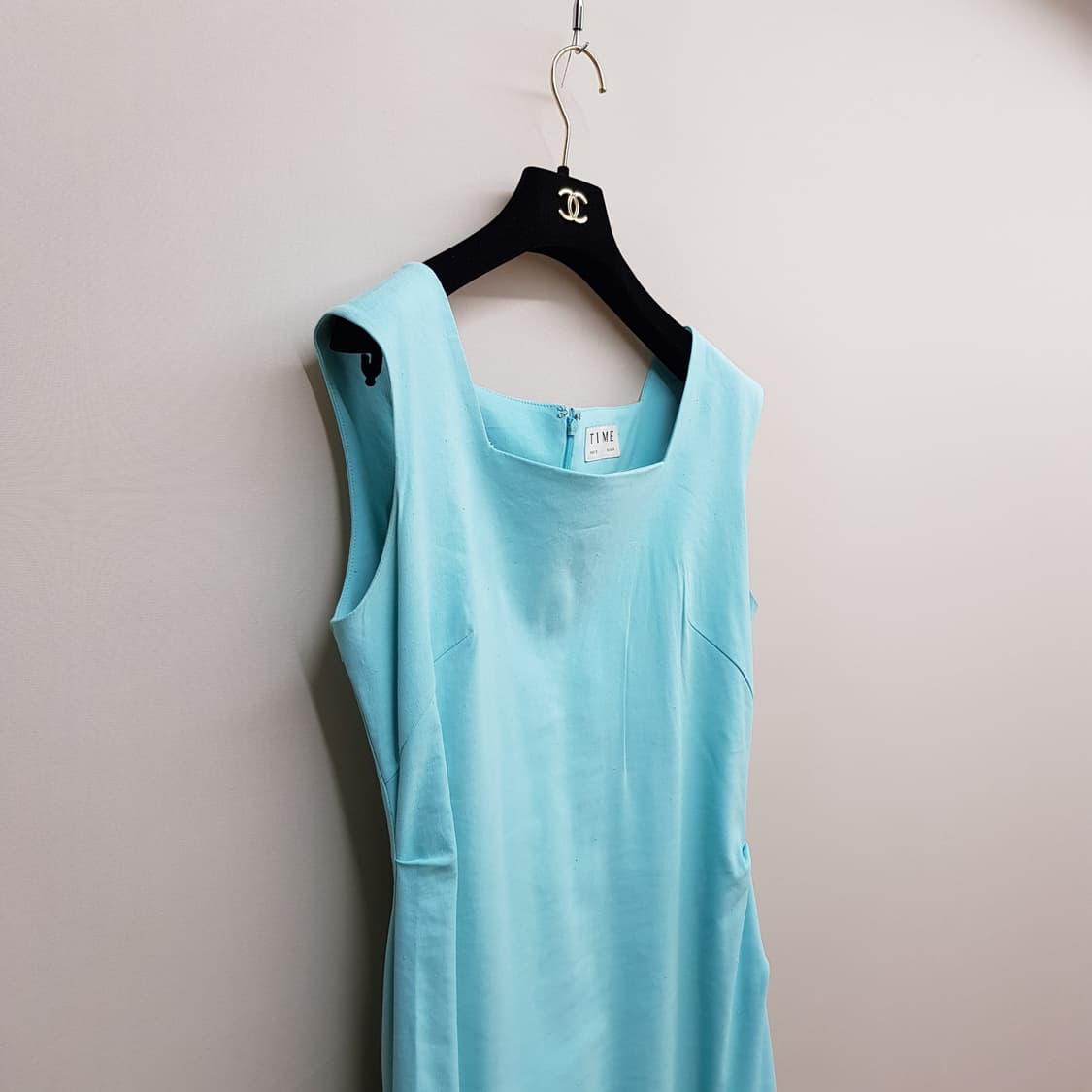 한섬 타임 2023 슬리브리스 린넨 블렌드 원피스 82-94-160사이즈 상품이미지3