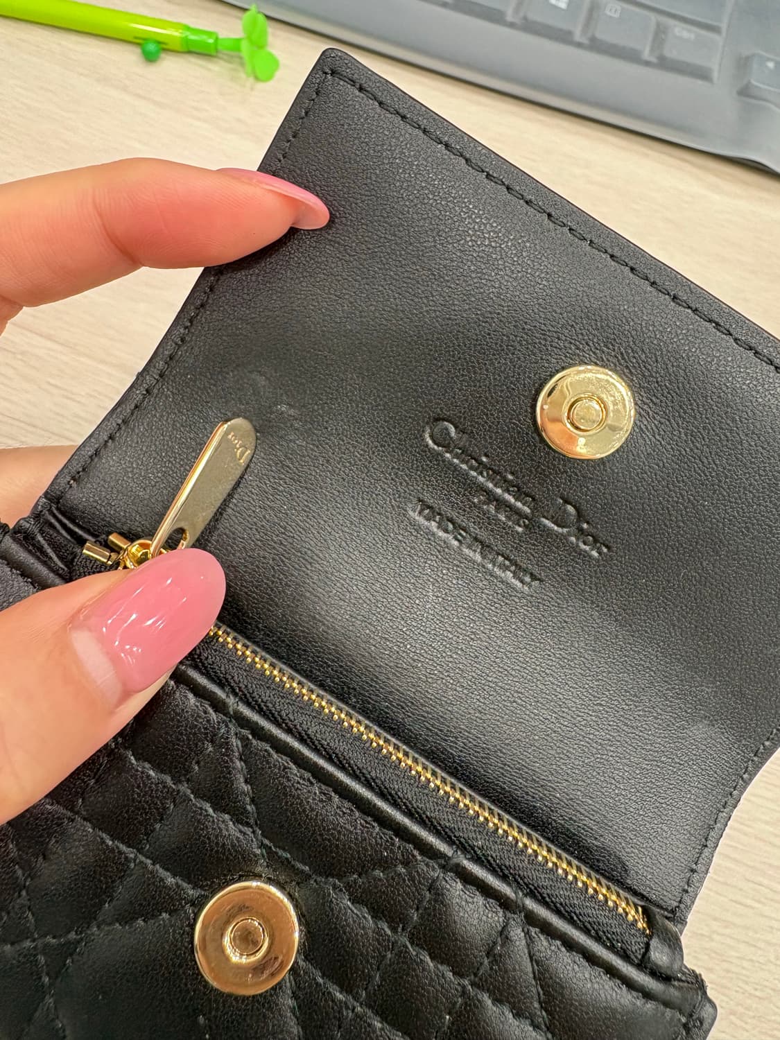 (정품)디올 블랙 카드지갑 상품이미지10