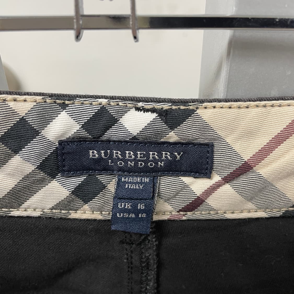 버버리 블랙 팬츠 16 상품이미지6