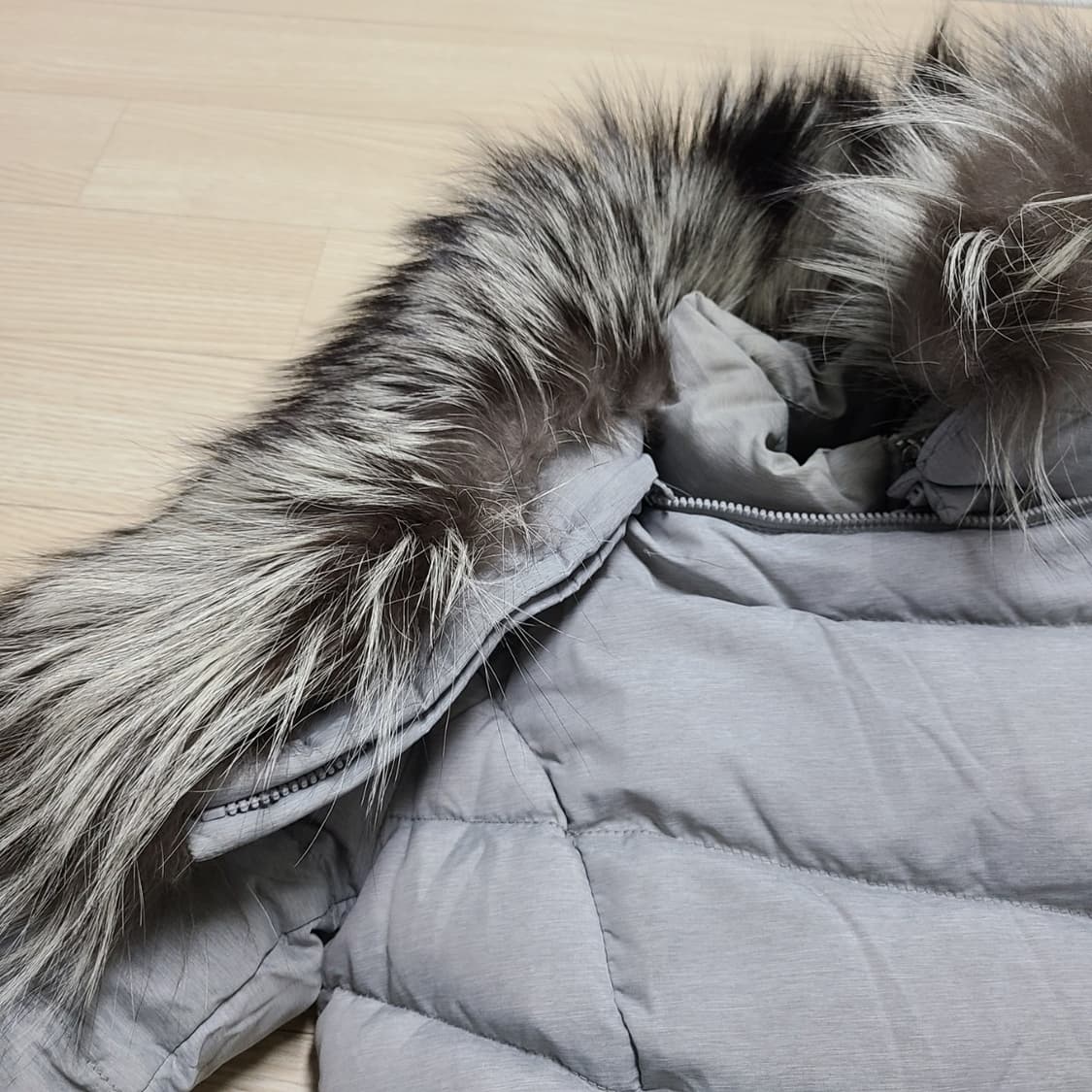 쏘울 여우털 덕다운 패딩 상품이미지3