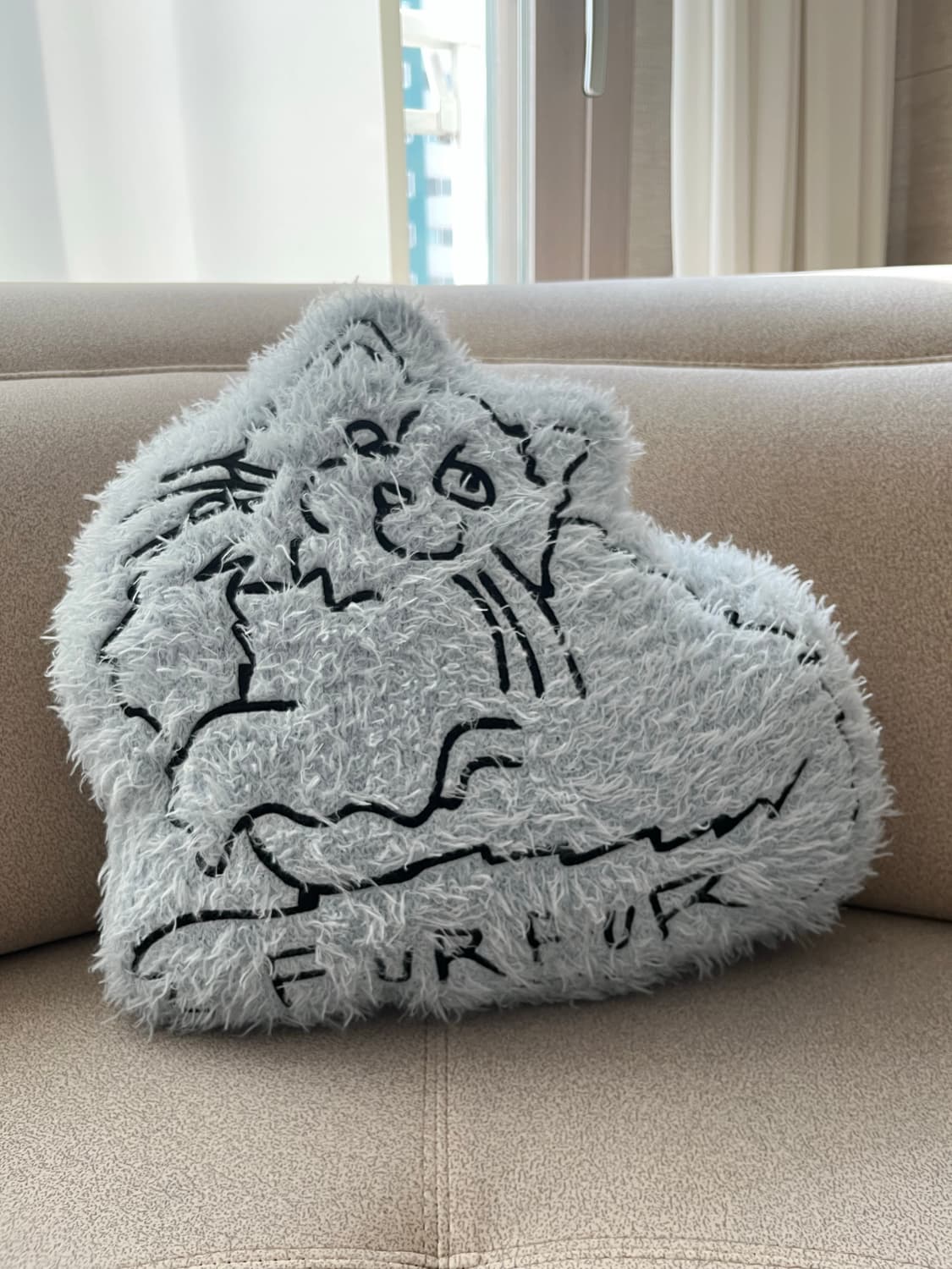 furfur x 젤라또피케 고양이 쿠션 상품이미지1