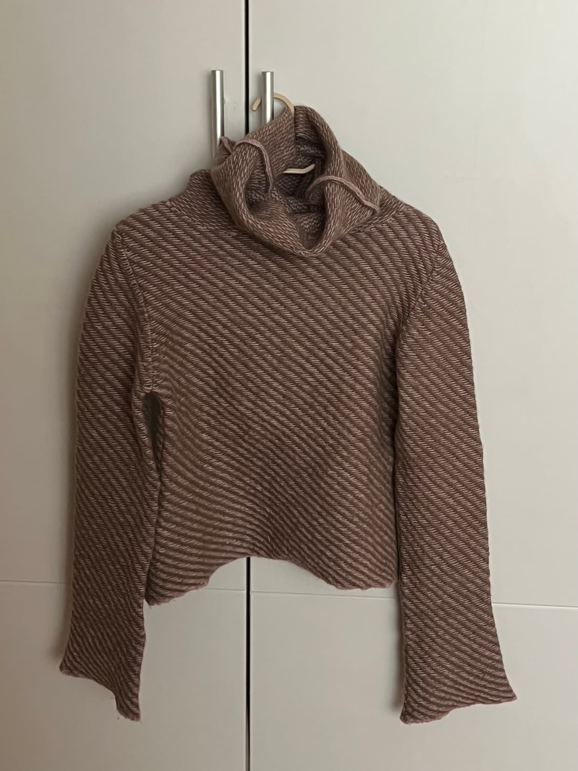 베이비 알파카 핑크 브라운 니트 (착용컷) 상품이미지1