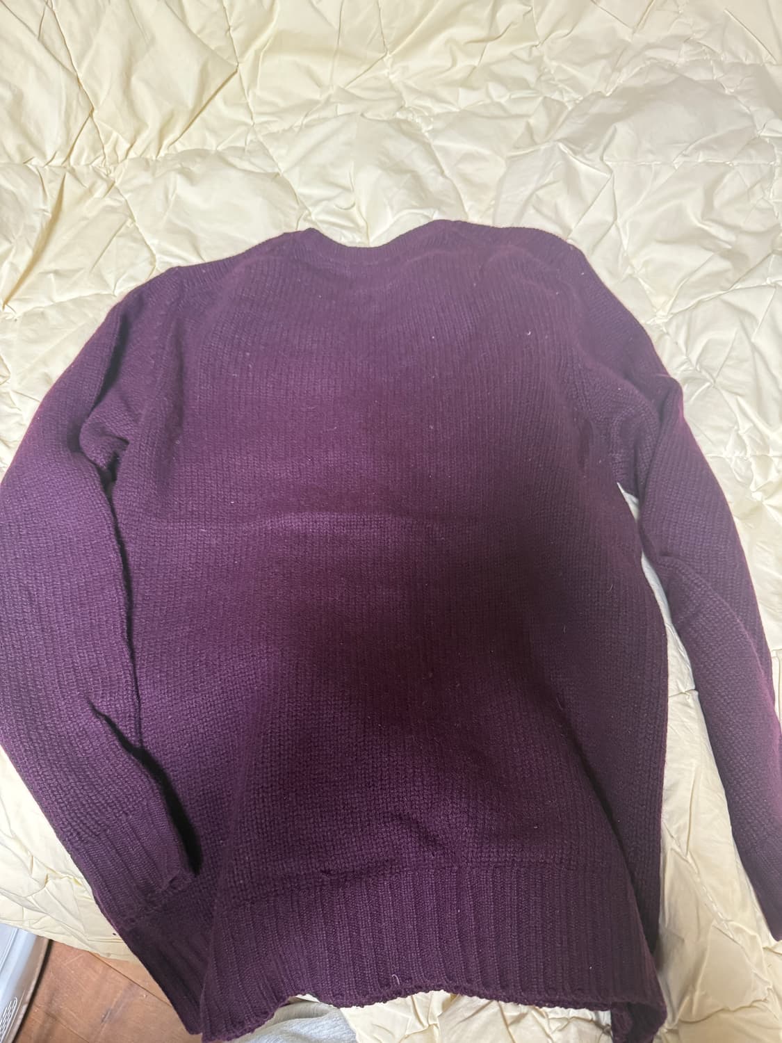 빈스 캐시미어 브이넥 니트 상품이미지4