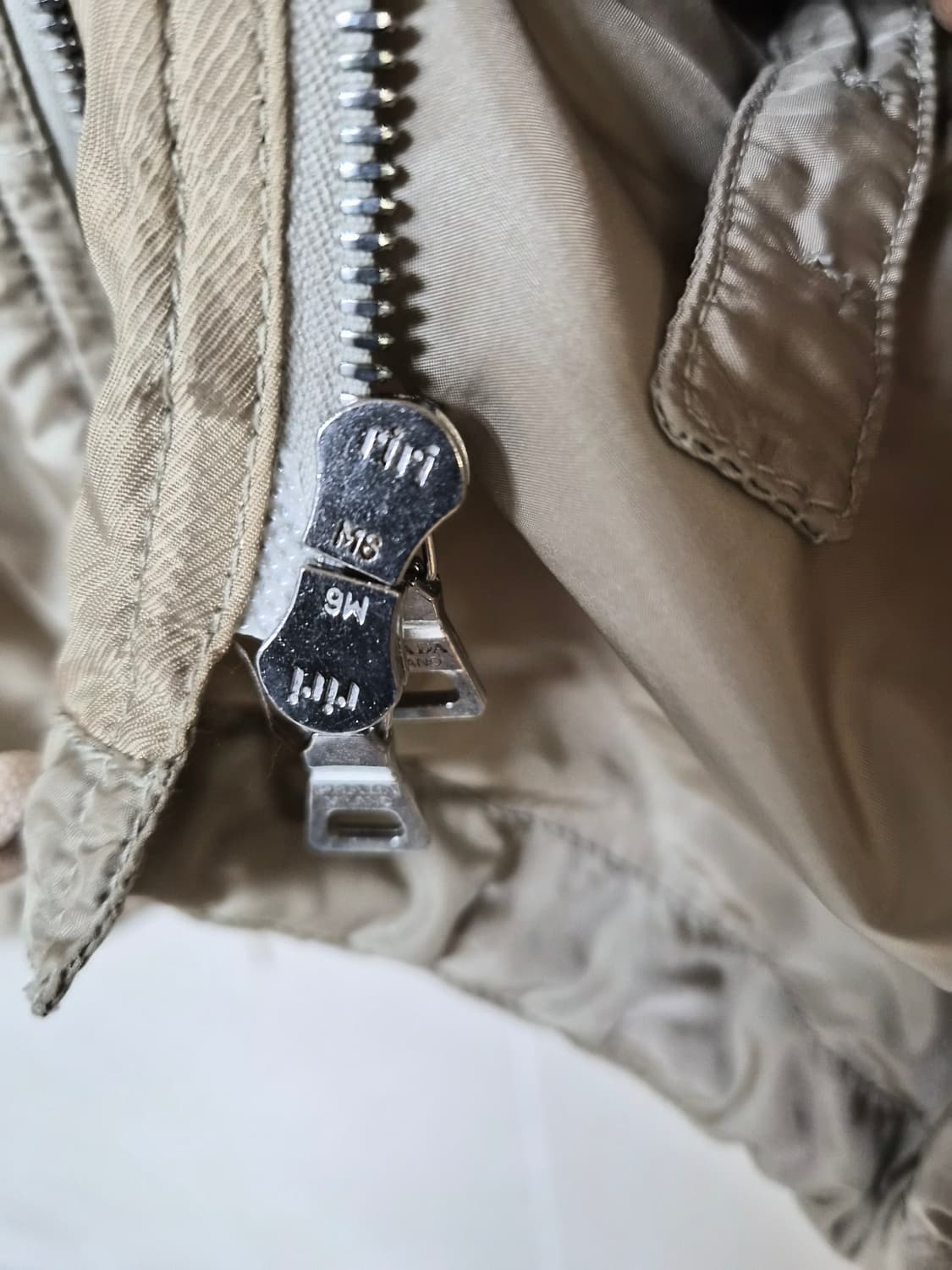 프라다정품 여성 바람막이 66 상품이미지5